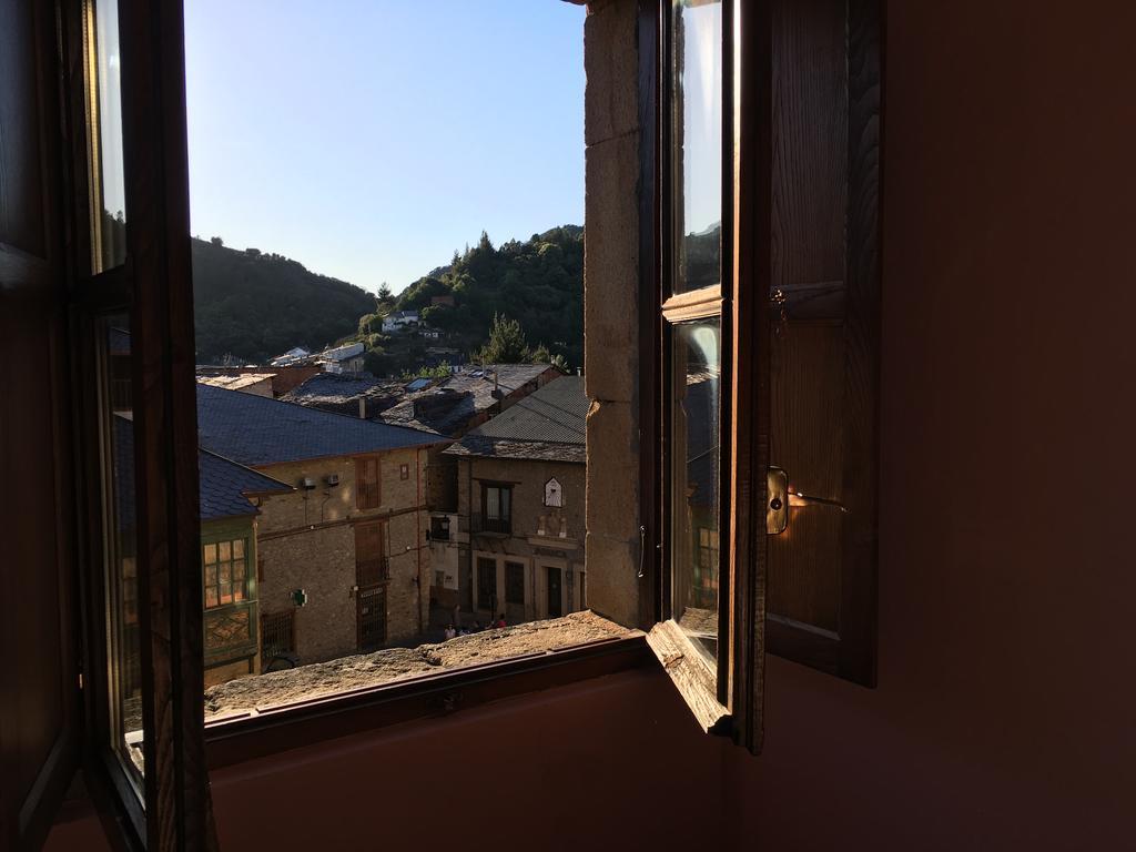San Nicolas El Real Villafranca Del Bierzo Bagian luar foto