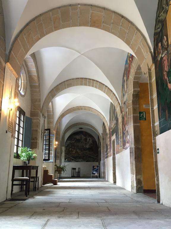 San Nicolas El Real Villafranca Del Bierzo Bagian luar foto